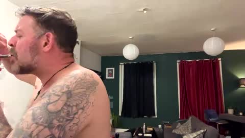 Blueyloey online show from 03/08/25, 05:59