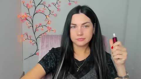 Kelly online show from 04/06/26, 05:41