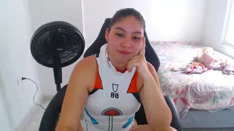 Snapshot of blumbum chatting on 04/26/26, 09:12 Hey guysI am BrendaWelcome my room online show from 04/26/26, 09:12