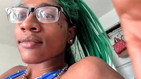BLUSHBITXH online show from 12/10/24, 07:22