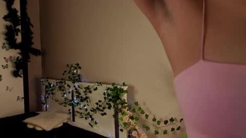 Dolores online show from 04/15/26, 06:09