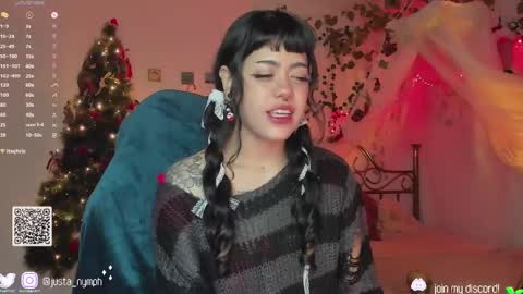 Snapshot of blushing_nymph chatting on 12/19/24, 02:12 Im Nym Justa nymph on twitter and IG online show from 12/19/24, 02:12