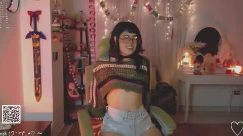 Snapshot of blushing_nymph chatting on 11/23/25, 01:27 Im Nym Justa nymph on twitter and IG online show from 11/23/25, 01:27