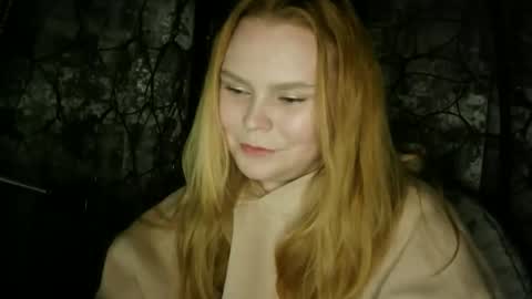 blushing_star online show from 09/23/25, 04:43