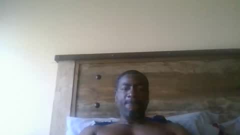 Snapshot of bluuthunder1914 chatting on 01/15/26, 03:38 bluuthunder1914 online show from 01/15/26, 03:38