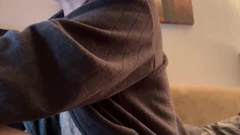 Snapshot of bmcmg chatting on 11/28/25, 09:06 Brian mc online show from 11/28/25, 09:06