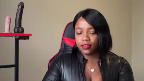       online show from 12/02/25, 02:12