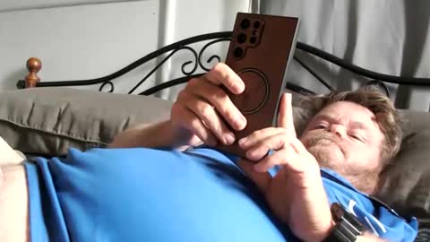 Snapshot of bob123478 chatting on 09/19/25, 09:37 bob online show from 09/19/25, 09:37