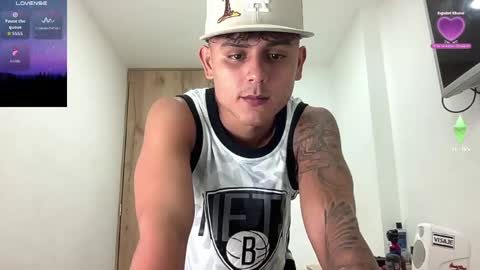 Bob  INDEPENDENT MODEL online show from 03/17/26, 03:44