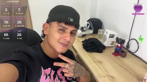 Bob  INDEPENDENT MODEL online show from 04/01/26, 04:35