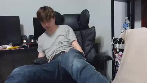 bobby72738 online show from 04/23/26, 05:52