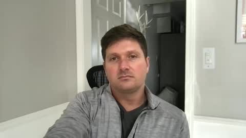 bobbylightfoot3 online show from 02/06/25, 10:32