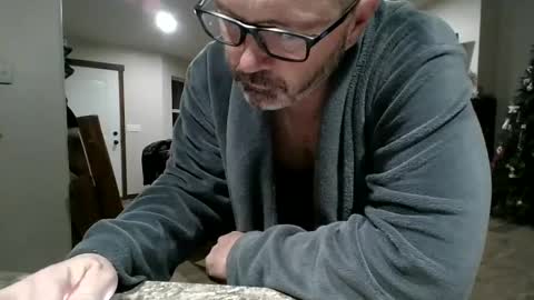 bobjones5003 online show from 12/10/24, 08:40