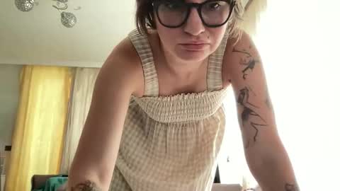Snapshot of bobwig4 chatting on 06/10/26, 06:45 Tips prfr 11-55-111 tok online show from 06/10/26, 06:45