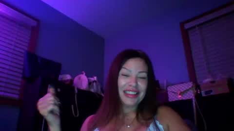 milf online show from 11/20/25, 05:40