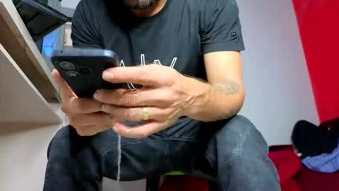 body xxx online show from 03/15/26, 08:31