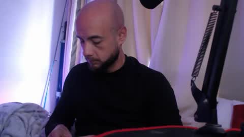 bodyking69 online show from 01/28/25, 12:11