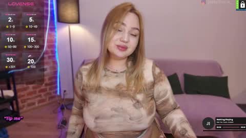  Lina  online show from 12/05/24, 09:50