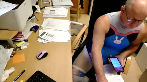 bodymen1 online show from 12/04/25, 11:08