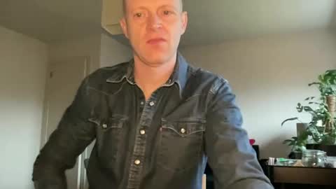 ask me online show from 01/30/25, 08:22