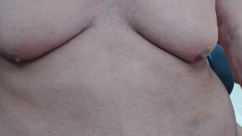 Snapshot of bogbopper50 chatting on 10/21/25, 01:34 BigBopper50 online show from 10/21/25, 01:34