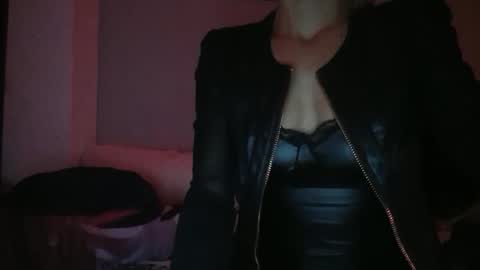 Karol online show from 11/23/25, 02:55