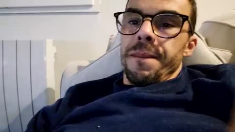 Snapshot of bomale89 chatting on 01/05/25, 08:10 bomale89 online show from 01/05/25, 08:10