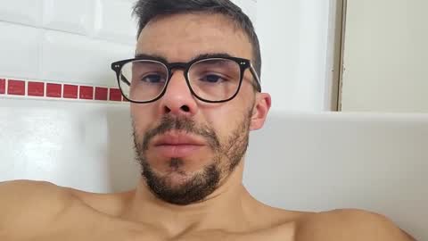 Snapshot of bomale89 chatting on 01/17/25, 12:31 bomale89 online show from 01/17/25, 12:31