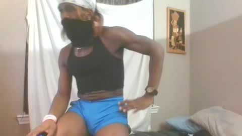 Snapshot of bombazzzari chatting on 01/02/25, 03:48 bomb. azz. zari. unicorn CD online show from 01/02/25, 03:48