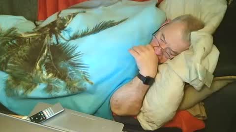 Bomber59potsdam online show from 12/19/24, 08:44