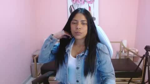 bombom_brown_ online show from 12/20/25, 08:05