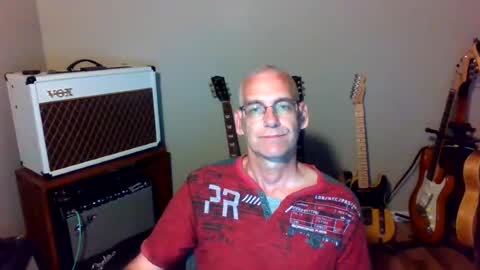Snapshot of bomec40 chatting on 07/13/26, 12:13 Carl online show from 07/13/26, 12:13