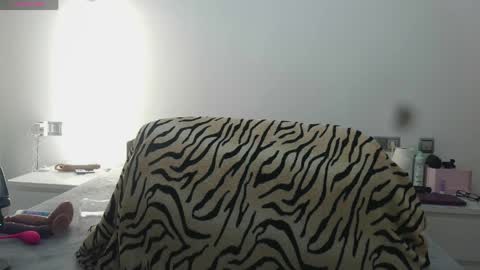 Lucy online show from 04/07/26, 10:48