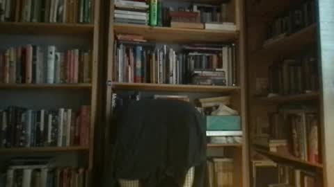 Snapshot of bonderbarney chatting on 02/19/25, 10:42 BonderBarney online show from 02/19/25, 10:42