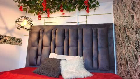 Snapshot of bonie_wills chatting on 04/04/26, 12:02 BONIE WILLS online show from 04/04/26, 12:02