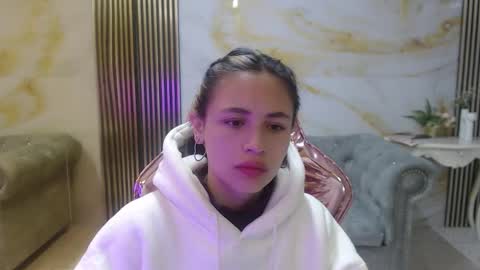 Snapshot of bonnie_1s chatting on 03/24/26, 12:21 Bonnie online show from 03/24/26, 12:21