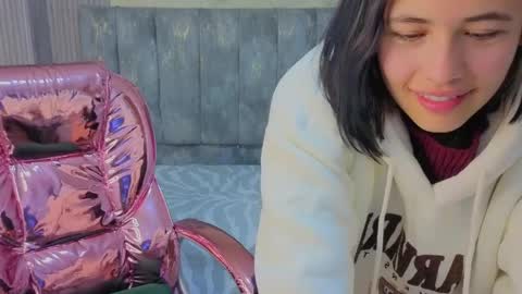 Snapshot of bonnie_1s chatting on 04/01/26, 12:39 Bonnie online show from 04/01/26, 12:39