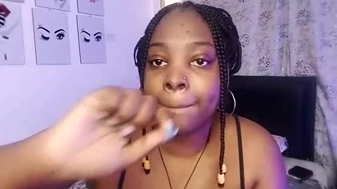 bonnie online show from 10/12/25, 01:54