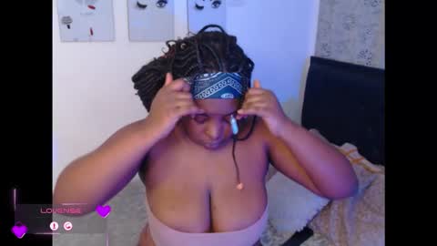 bonnie online show from 11/11/25, 10:15