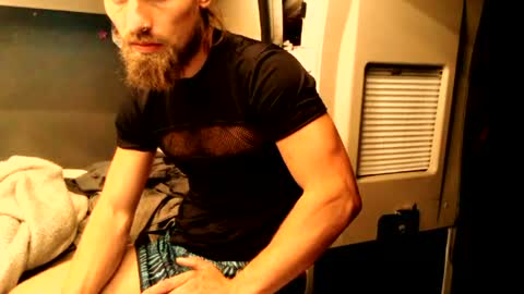Bonnie and Clyde online show from 08/05/26, 10:44