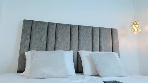 Bonnie online show from 10/02/25, 04:41