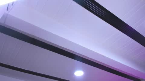 Snapshot of bonnie_bu chatting on 10/31/25, 09:05 becky online show from 10/31/25, 09:05