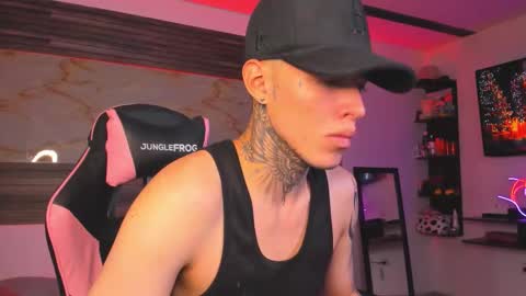 Snapshot of bonnie_bu chatting on 11/20/25, 02:34 becky online show from 11/20/25, 02:34