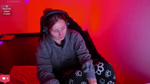 Bonnie Help me reach 500 likes online show from 03/27/26, 09:47