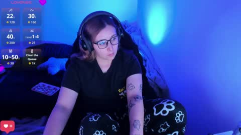 Bonnie Help me reach 500 likes online show from 04/10/26, 05:06