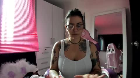 bonnie online show from 04/07/26, 07:03