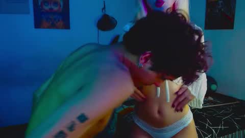 Snapshot of bonnie_y_ash chatting on 10/17/25, 04:37 Bonnie Y Ash online show from 10/17/25, 04:37