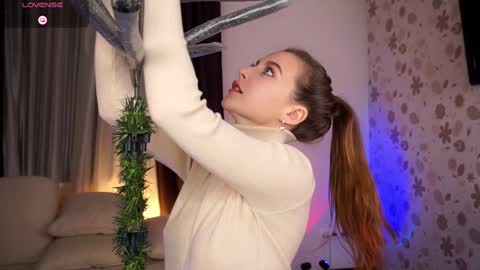 Snapshot of bonniecannon chatting on 12/26/24, 05:26 Grace online show from 12/26/24, 05:26