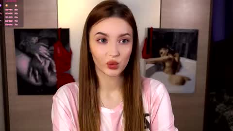 Snapshot of bonniecannon chatting on 10/28/25, 07:12 Grace online show from 10/28/25, 07:12