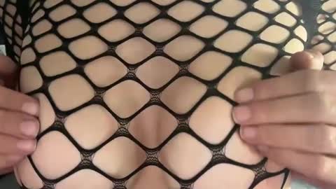 Bonnie Buttons online show from 01/28/25, 07:32